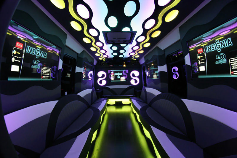 Toledo limousine bus rental