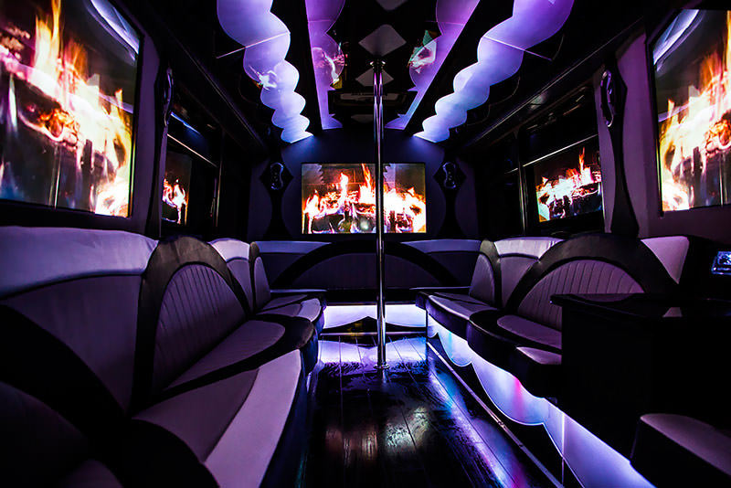 Toledo limousine buses